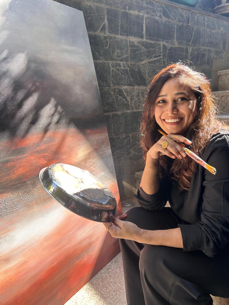 Artist teaching an art mastery program at Kukarma Art Gallery, Sector 50, Noida